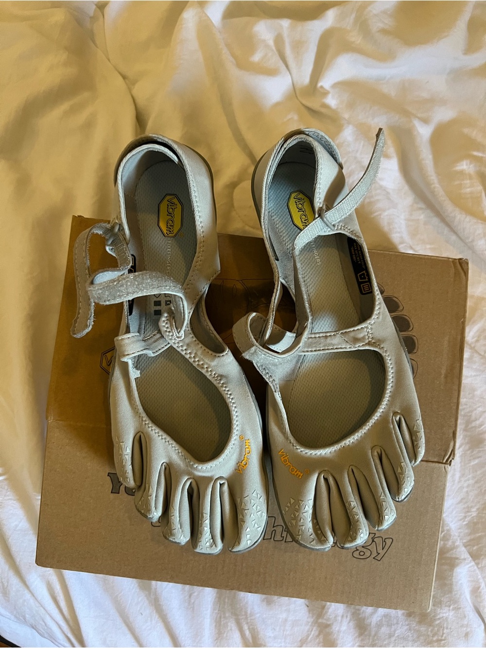 Vibram Women's Grey FiveFingers Toe Sneakers